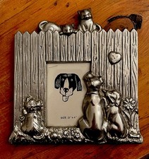 Heavy Pewter/silver-tone metal pet picture frame Dogs And Cats 3  By 4  Open