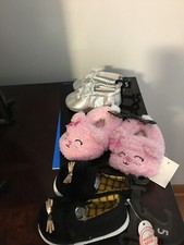 BRAND NEW LOT OF 3 INFANT GIRL'S SIZE 5 SLIPPERS