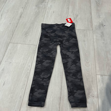 Spanx cropped lamn leggings sage camo size M