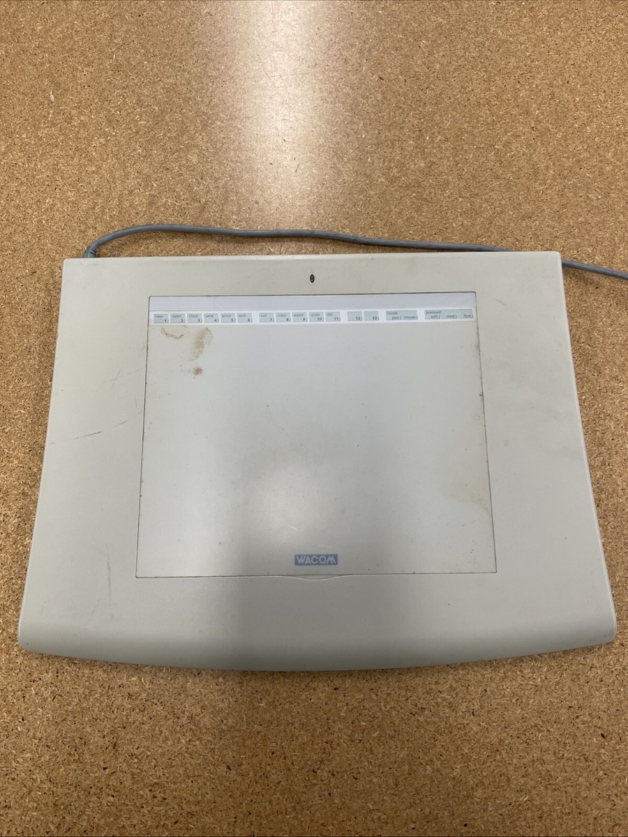 Wacom Intuos 6X8 Graphics Tablet Model GD-0608-U - With Stylus Pen