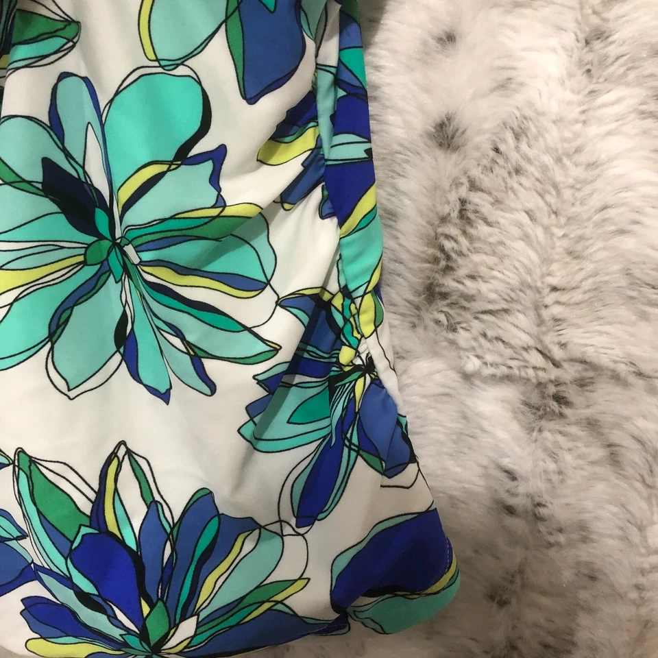 Tankini Size 6D Croft & Barrow Bathing Suit Swim Swimming White/Blue Floral - Image 3 of 4