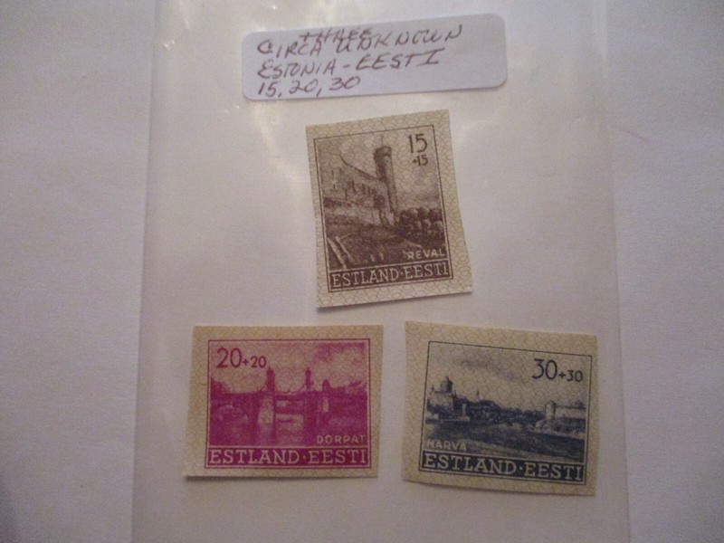 Three Circa Unknown - Estonia-Essti Postage Stamps - 15, 20, 30 Denomination