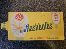 Vintage General Electric GE M2 Flashbulbs 11 Unused Bulbs