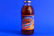 Snapple New York Knicks 2026 Champions Peach Tea Bottle, 16 fl oz
