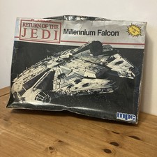MPC Star Wars Return Of The Jedi Millennium Falcon model kit 8917