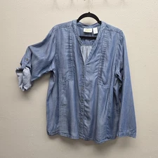Collections Etc Shirt Womens XL Blue Chambray Pintuck Button Front Roll Tab
