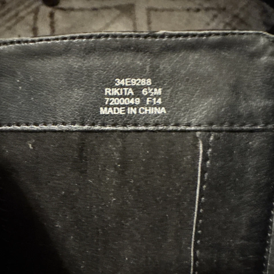 Calvin Klein Women Stiletto, Heel Knee-High, Snake Skin Black Boots  6.5 - Image 4 of 4