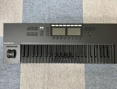 Used Komplete Kontrol S49 Mk2 Black Edition MIDI Keyboard