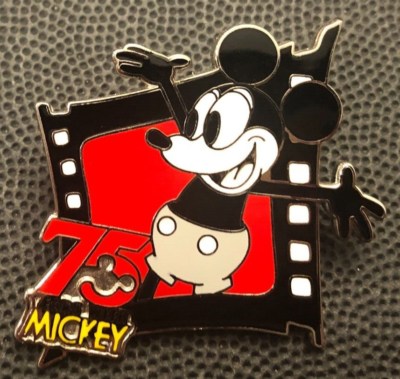 ピンズ・ピンバッジ・缶バッジ Disney Mickey Mouse Film Strip Pins Disney pin 19347 Mickey Mouse 75 Years with Mickey Plane Crazy