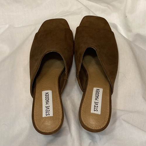 Size 6.5 Brown Steve Madden SOCIALIZE Faux suede Mule - Picture 3 of 13