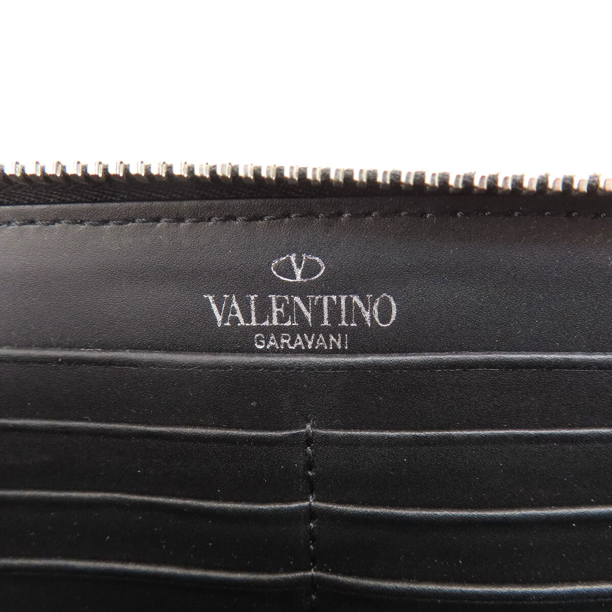Valentino Garavani★VLTN レザーウォレット Valentino Garavani VLTN Leather Wallet | Black | FARFETCH