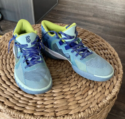 Nike Kyrie Flytrap GS 'Ocean Cube' Kyrie Irving Women's Size - Main Image