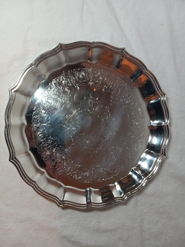 Vintage E G Webster & Son International Silver #3570 Round Scalloped Platter - Image 2 of 4