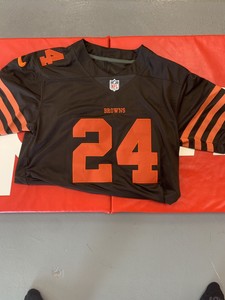 nick chubb color rush jersey