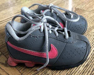toddler girl nike shox