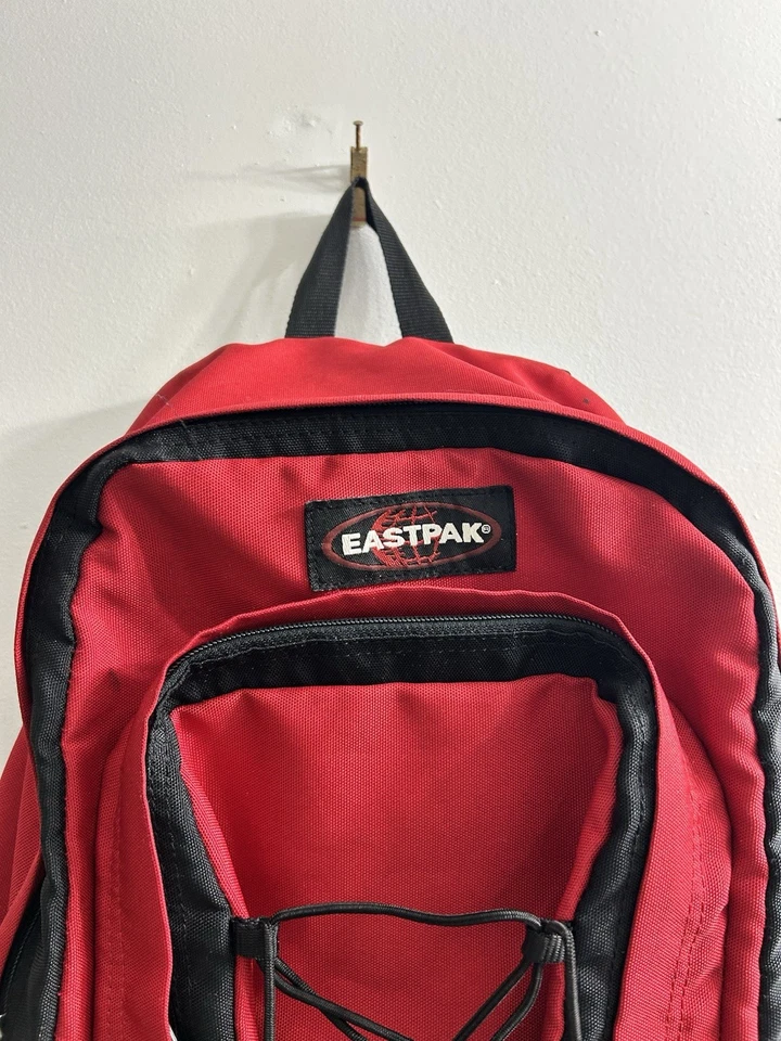 Mochila Eastpak vintage - Imagem 2 de 4