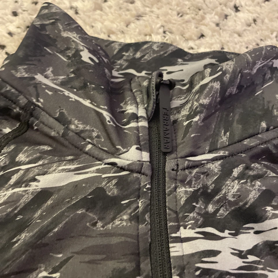 Top para mujer TERRAMAR Below Zero media cremallera rendimiento capa base camuflada W9210 talla mediana Foto 2 de 4