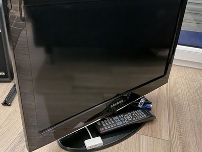 Samsung LE26C450E1W TV Fernseher 26 Zoll HDMI, VGA, iPhone - Abholung BERLIN