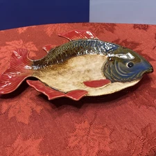 PIER 1 IMPORTS FISH SHAPED PLATE HAND PAINTED PORCELAIN BLUE with RED EUC