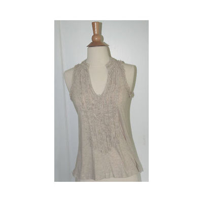 d'closet ruffle front sleeveless top in size medium