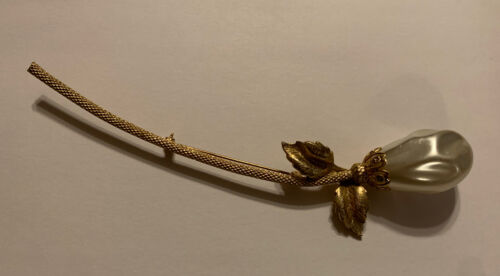 Vintage Long Stem Pearl Flower Brooch Pin J40 - image 1