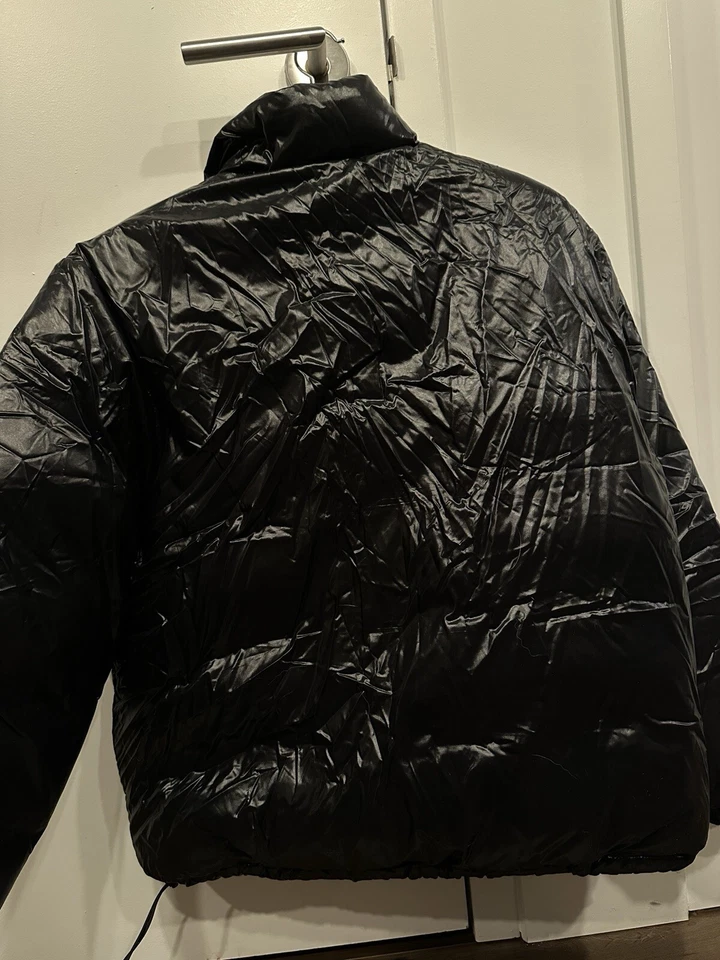 Chaqueta hinchada reversible brillante SUPREME SS20 blanca/negra Foto 4 de 4