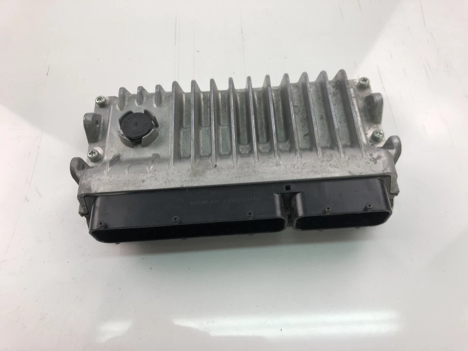 TOYOTA YARIS P13 89661-0U710 Engine Control Unit ECU 2016 15481227 - Immagine 4 di 4