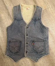 VTG Levi's denim Vest Sherpa lining