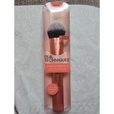 Image of Real Techniques Seamless Complexion Brush Face No 241