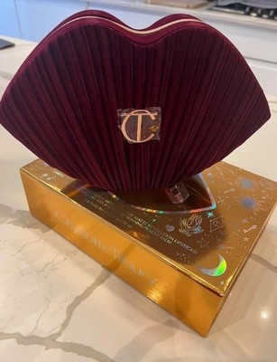 Charlotte Tilbury HOT LIPS Crimson Velvet MAKE UP CLUTCH BAG  