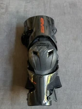 EVS Web Pro Knee Braces Medium - Right Leg - Great Condition Fully Cleaned! 