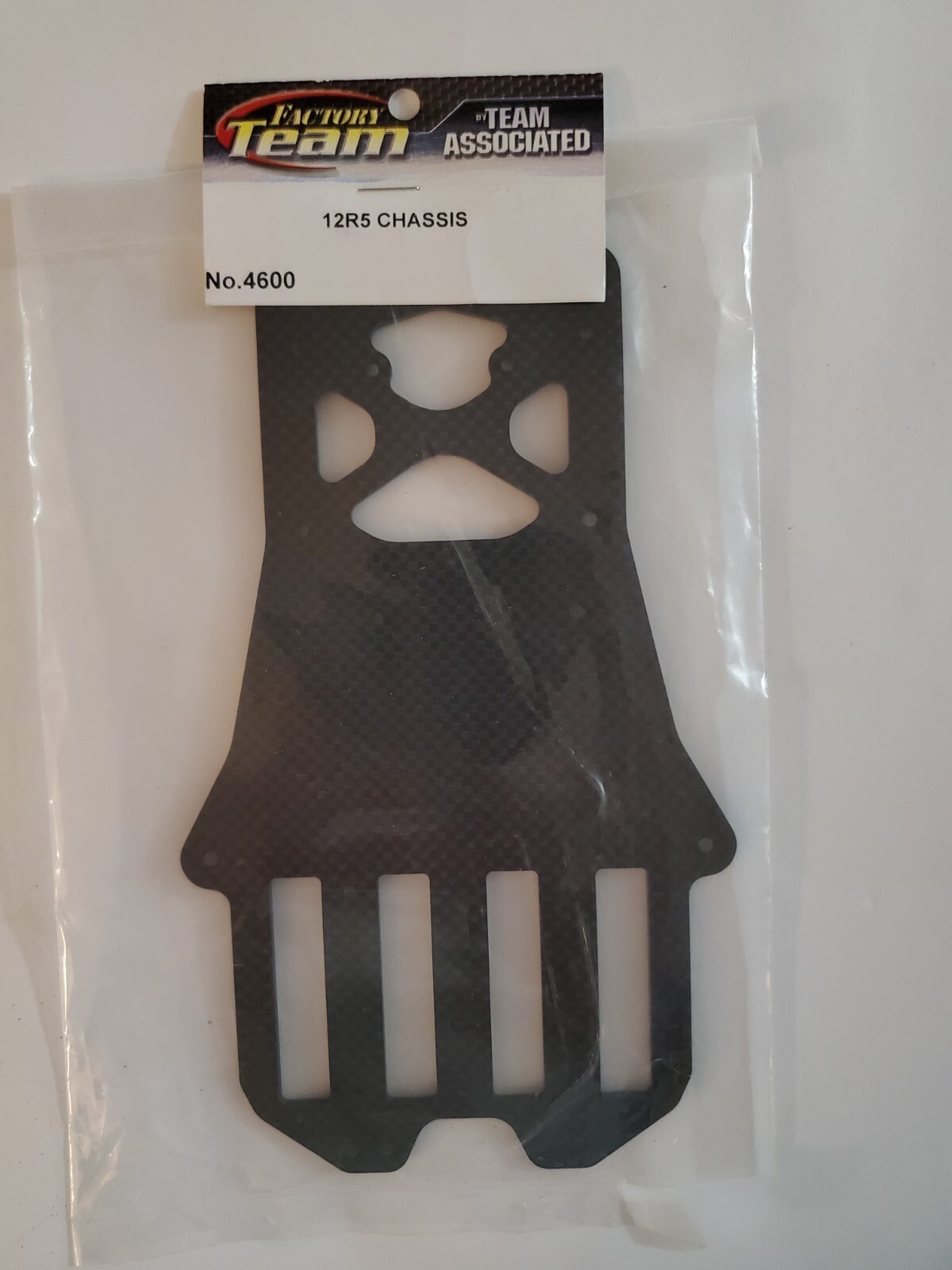 Team Associated 12R5 carbon fiber chassis