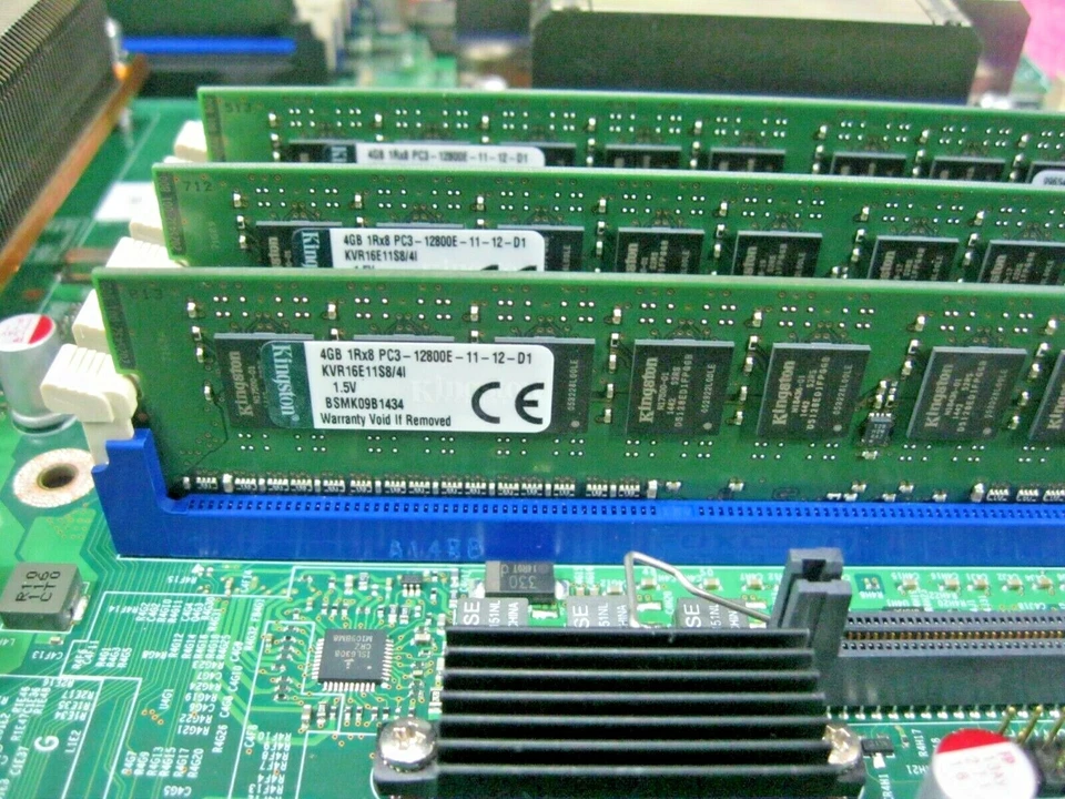 Intel Server Board S5520UR PBA E22554-752 2 * X5660 CPU, 24GB Memory - B2151 - Image 2 of 4