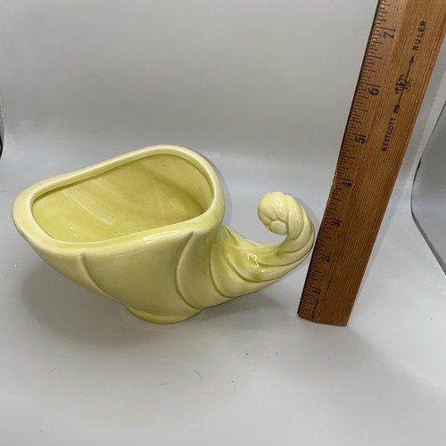 VTG Pottery Single Lime/Chartreuse Cornucopia Planter 92-1099E - Picture 2 of 8
