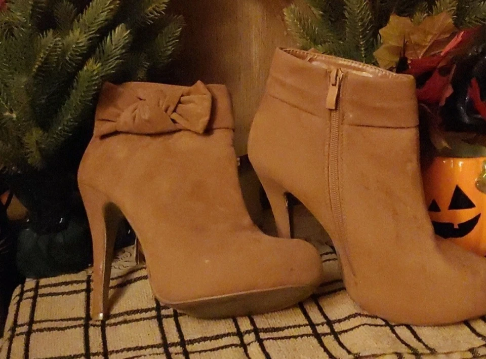 Botas de camurça Delicacy: tamanho 8,5 - Imagem 2 de 4