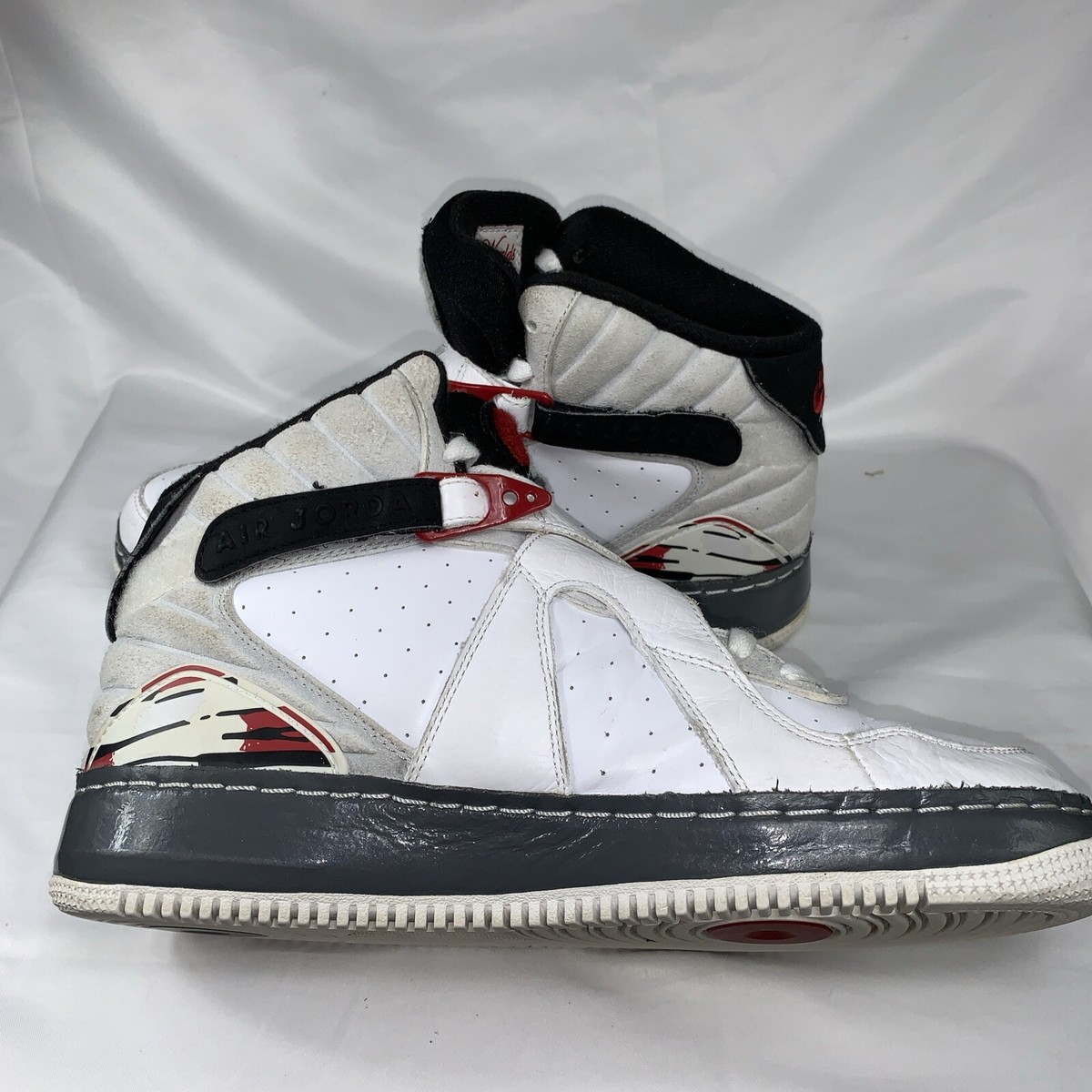 Nike Air Jordan Fusion Men's Size 10 384522-101 Bugs Bunny