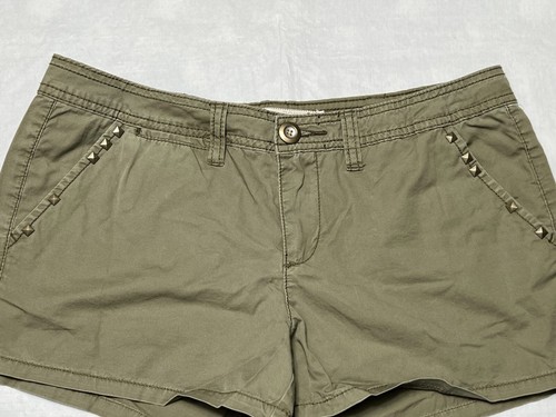 Ladies Route 66 Green Khaki Shorts: 3/4-6-8 - Picture 5 of 9