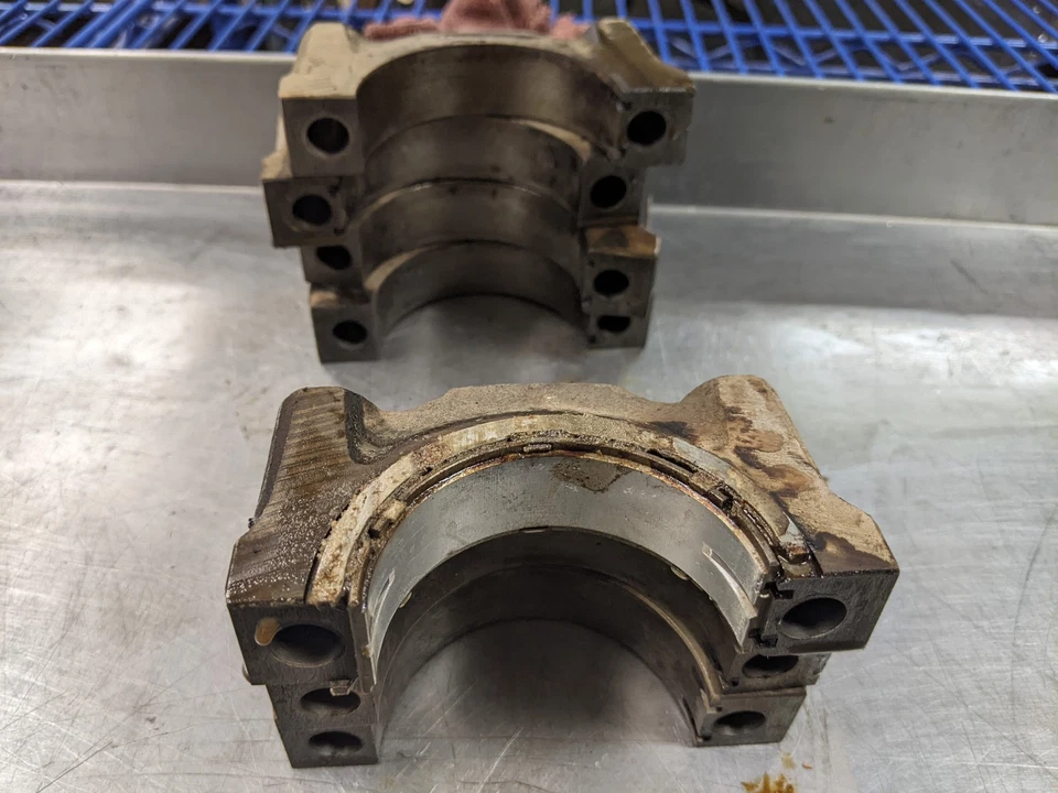 Engine Block Main Caps For 03-05 BMW 325xi  2.5 - Image 3 of 4