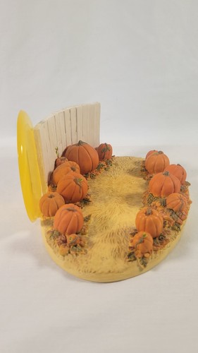 Hallmark Peanuts Linus And The Great Pumpkin Patch Halloween Display Decor - Picture 3 of 13