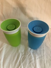 Two MUNCHKIN Sippy Cups GREEN Blue EXCELLENT PREOWNED