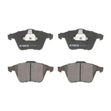 Satz Bremsbeläge Bremsklötze vorne für Volvo V40 525 526 V50 545 | 26214830