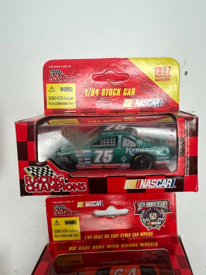 LOTE DE 6 COCHES DE CARRERAS NASCAR ESCALA 1/64 COCHES DE CARRERAS NUEVOS SIN USAR, EN CAJA Foto 3 de 4