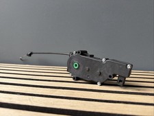 ?OEM Mercedes W212 W447 W166 S212 W204 X204 Zuziehhilfe Heckklappe A2047500060