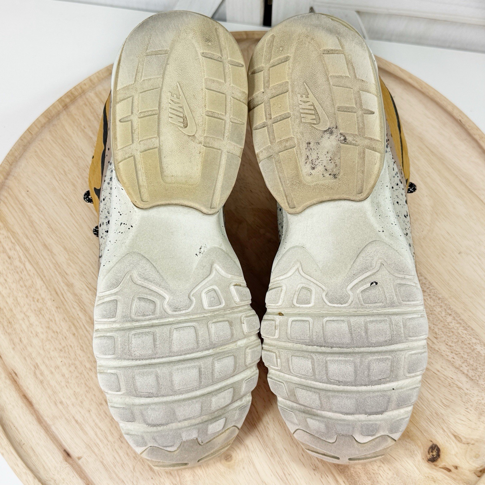 Nike Air Max Invigor Mid Sneakers Wheat Black Light Bone Tan Black Mens 9.5 thumbnail 9