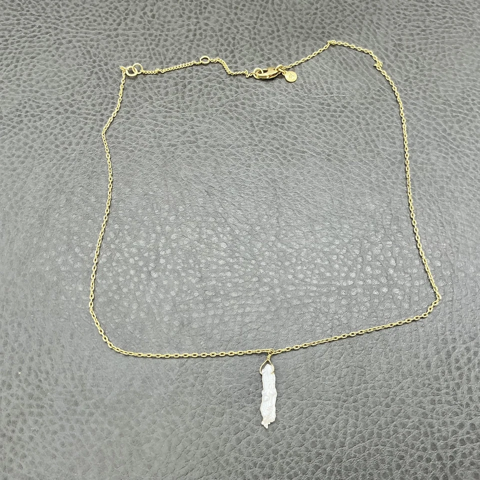 Madewell Baroque Freshwater Pearl Pendant Necklace Gold Tone Chain Minimalist - Image 2 of 4