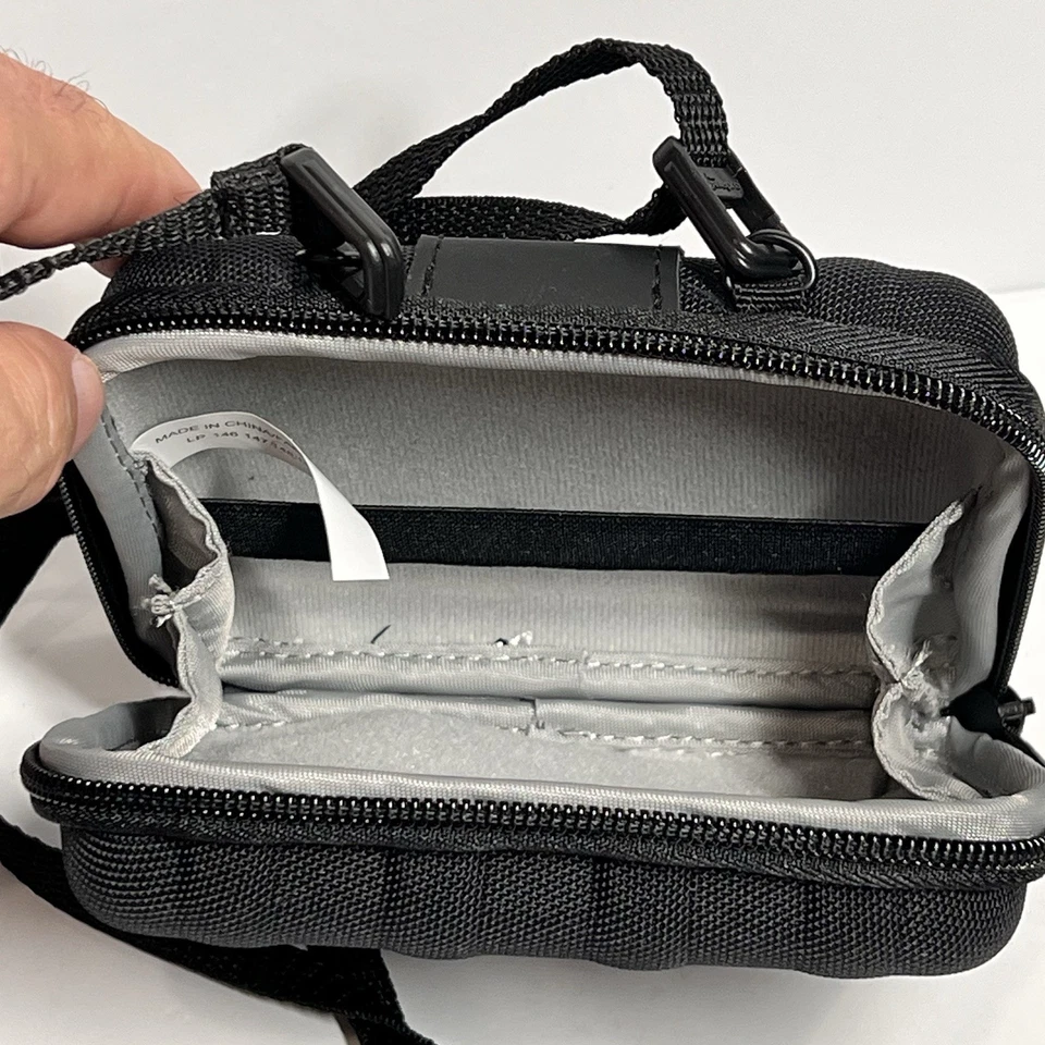 Lowepro Hard Shell Camera/Accessory Case Black Compact Shoulder Strap Travel Bag - Image 4 of 4