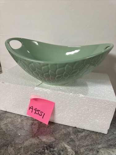 Rare Temptations Jadeite Green Carved Willow Upswept Handled Serving Bowl 2 Qt - Picture 20 of 23