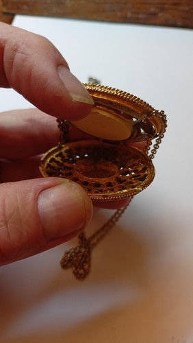 Vintage Corday Golden Amulett Bernstein Medaillon mit Parfum 50er Jahre - Bild 6 von 7
