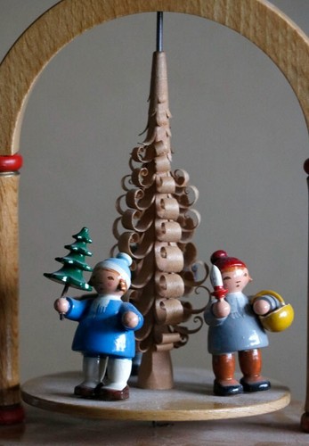 Weihnachtskarrussel, orig. Erzgebirge über 60 Jahre alt - Bild 2 von 18