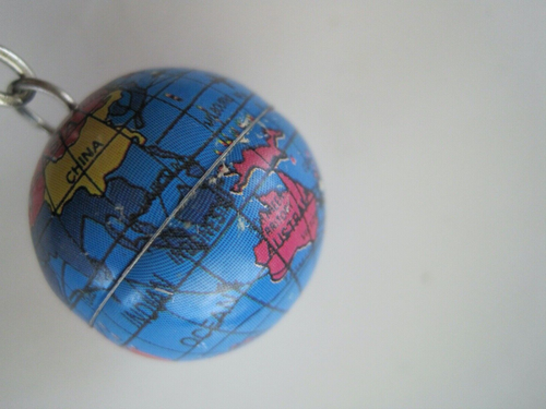 World Globe Vintage Keychain - 第 1/3 張圖片